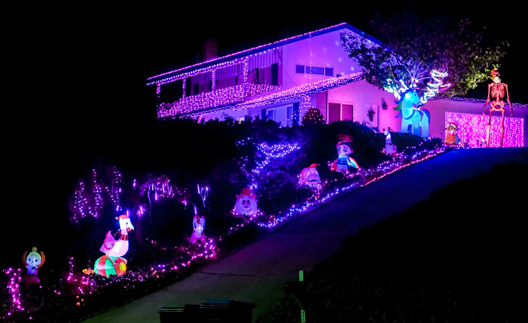 2021 Lompoc Decoration 432 South A St 04.JPG